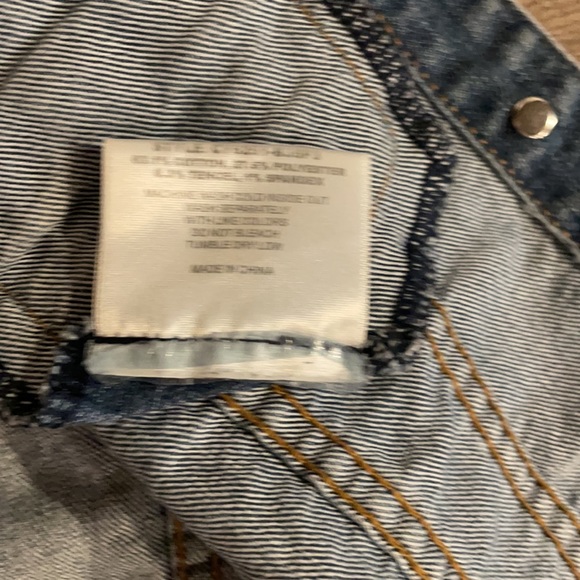 Cute Love Culture Denim Vest. Medium - Picture 7 of 8